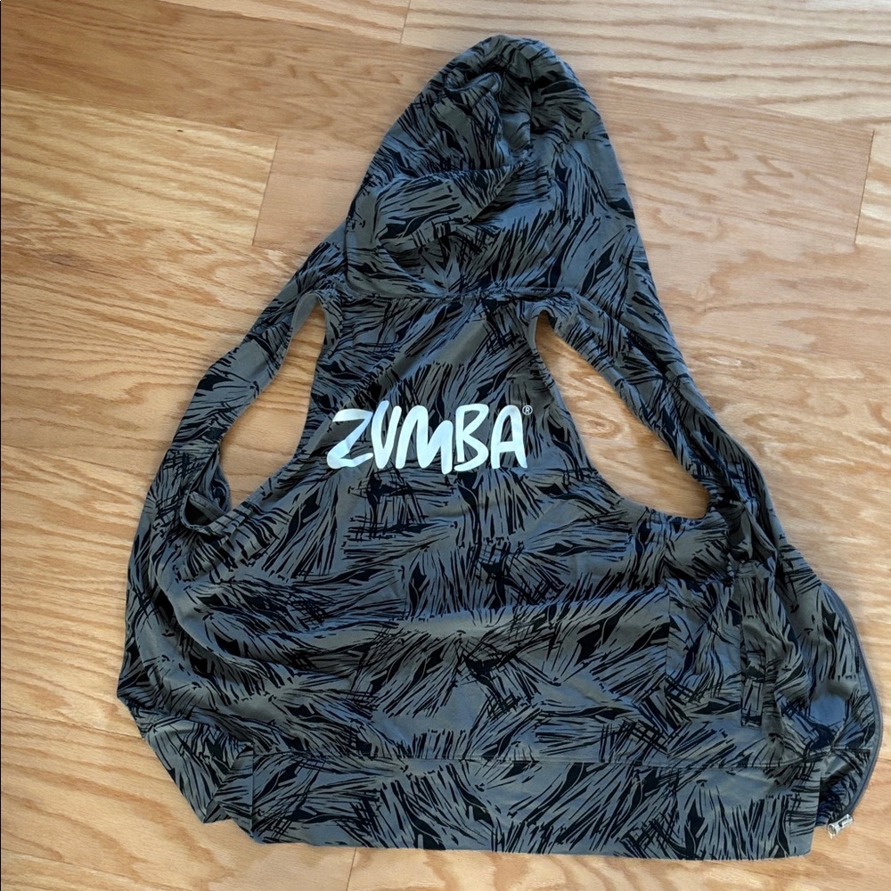 Zumba Gray and Black Zipper Vest